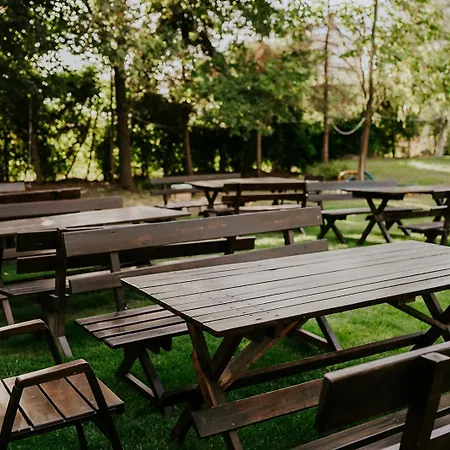 호텔 Garden Oleśnica