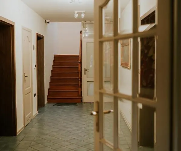 Ξενοδοχείο Garden *